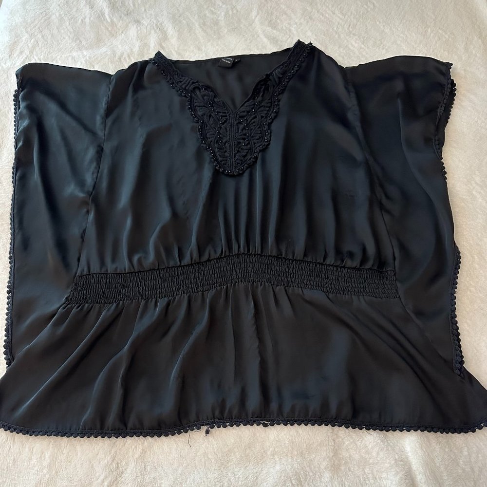 BLACK SHIRT